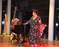 Musik Commedy Frau Sonntag...